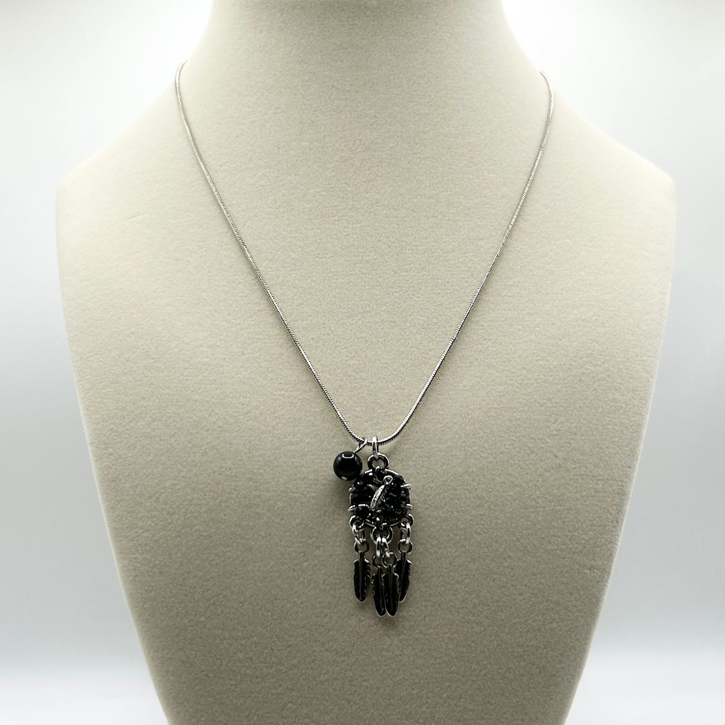 Black Feather Belt Necklace – Handmade Jewelry
